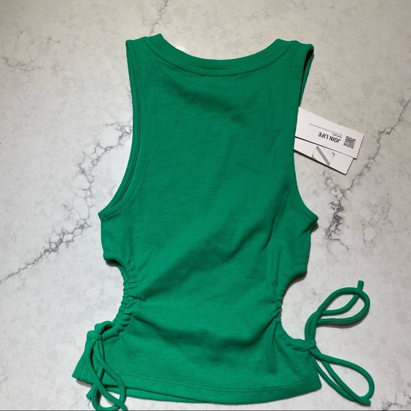 Green tank with cutout sides and drawstrings - Picture 3 of 3